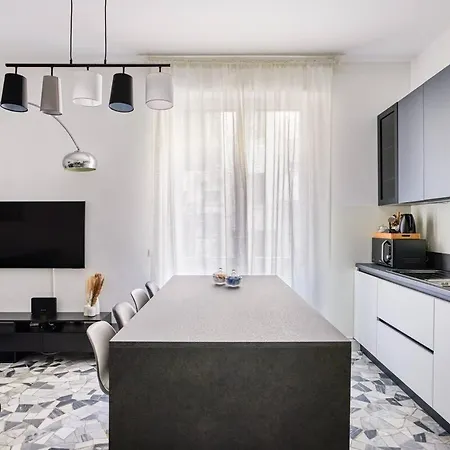 Cristina's Place * Milan