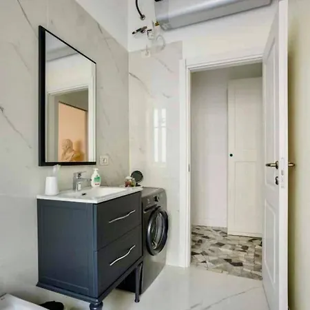 Cristina's Place * Milan